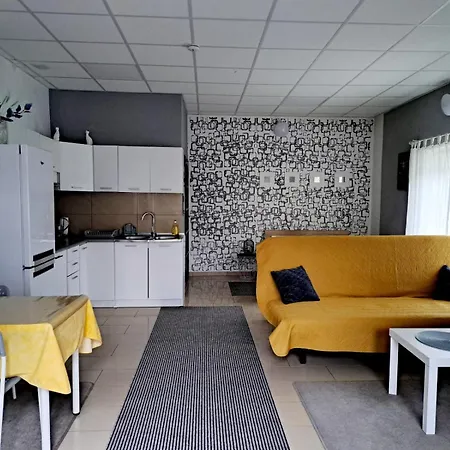 Samodzielny - 35m2 Centrum Apartment