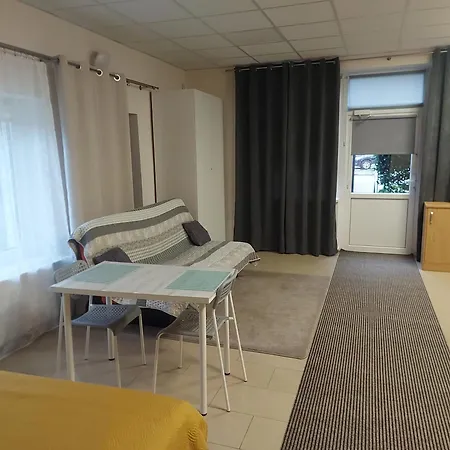 Samodzielny - 35m2 Centrum 아파트 Ciechanów